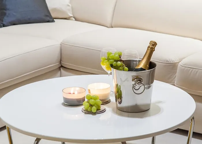 Deja Views Apartment