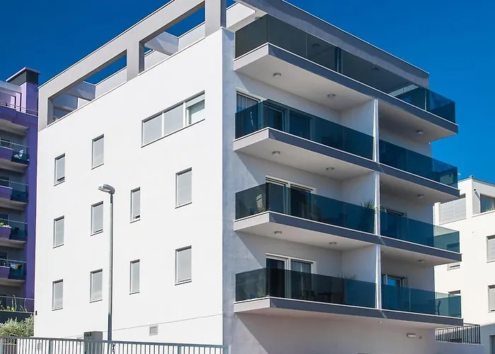 Deja Views Apartment