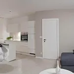 Apartment Deja Views