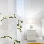 Deja Views Apartment