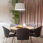 Deja Views Apartment *