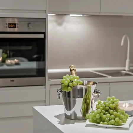 Deja Views - Znjan Appartement *