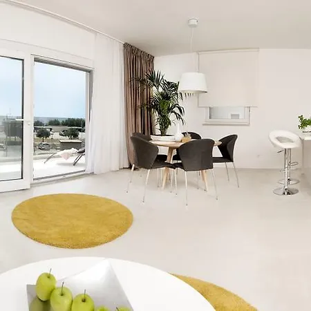 Deja Views - Znjan *